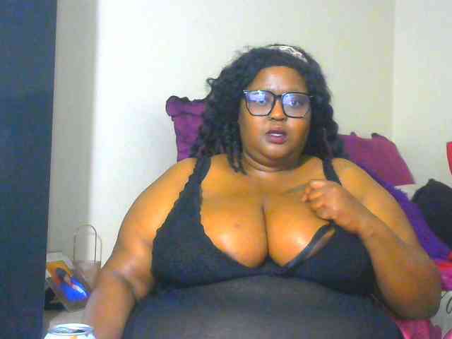 BellyGoddess webcam