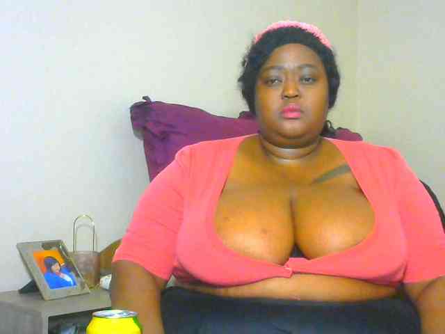 BellyGoddess webcam