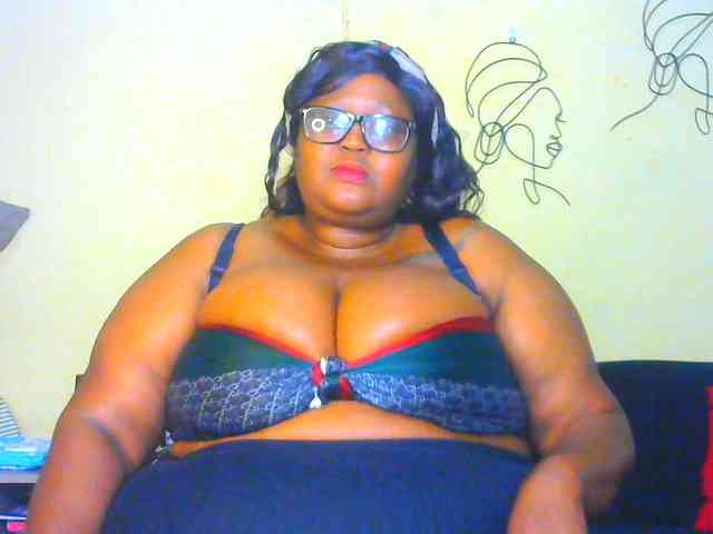 BellyGoddess webcam