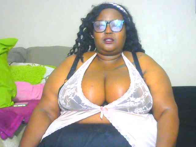 BellyGoddess webcam