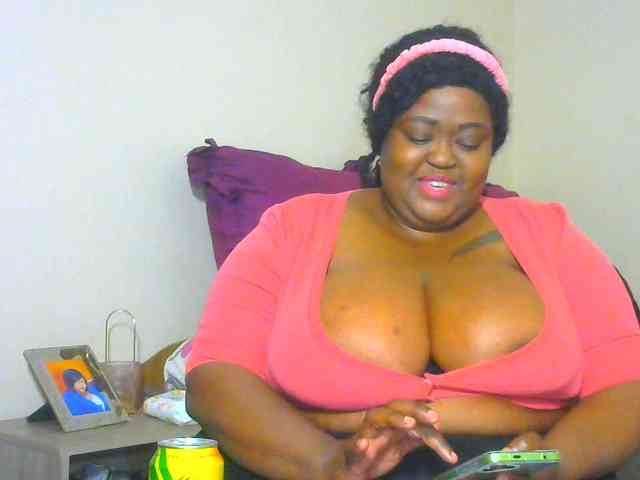 BellyGoddess webcam