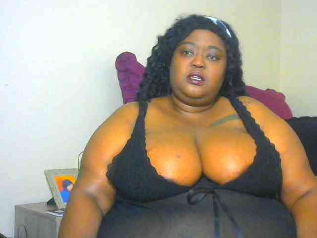 BellyGoddess webcam