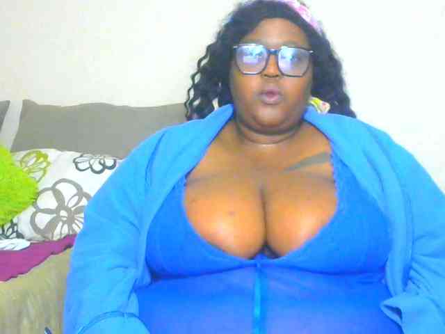 BellyGoddess webcam
