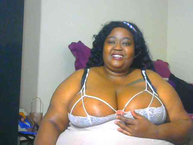 BellyGoddess webcam