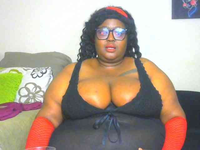 BellyGoddess webcam