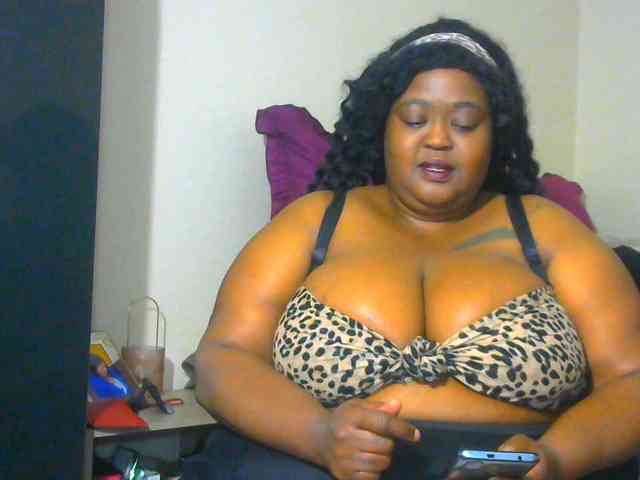 BellyGoddess webcam