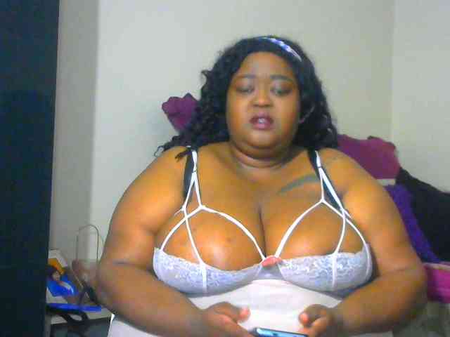 BellyGoddess webcam