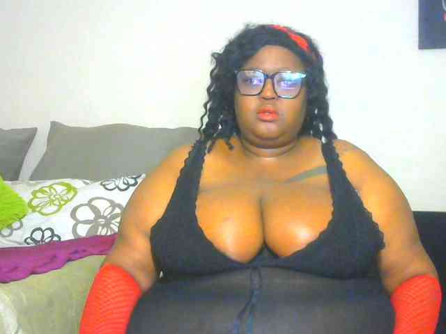 BellyGoddess webcam