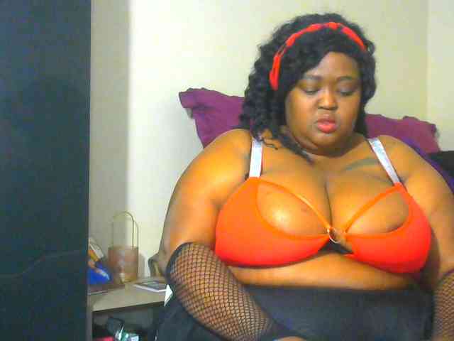 BellyGoddess webcam