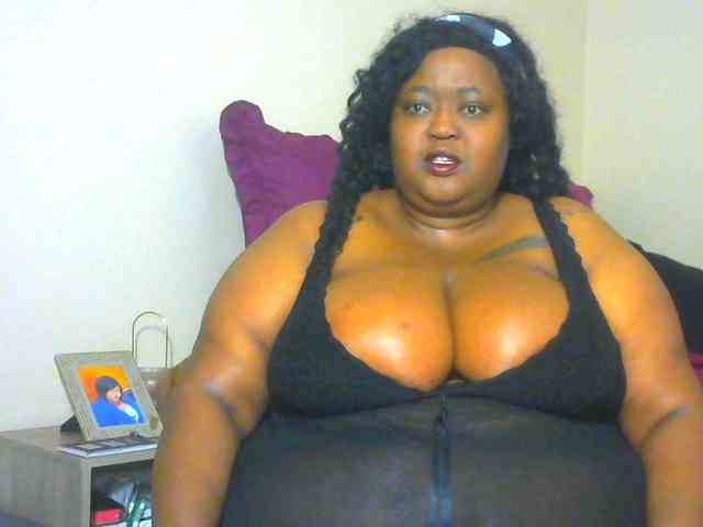 BellyGoddess webcam