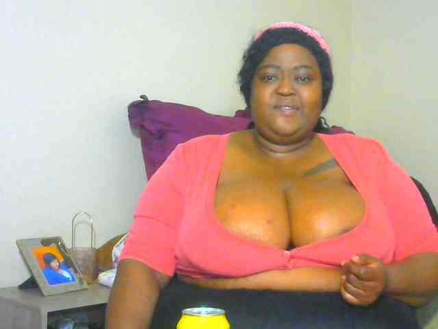 BellyGoddess webcam
