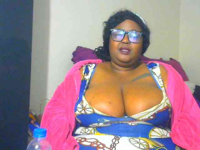 BellyGoddess webcam
