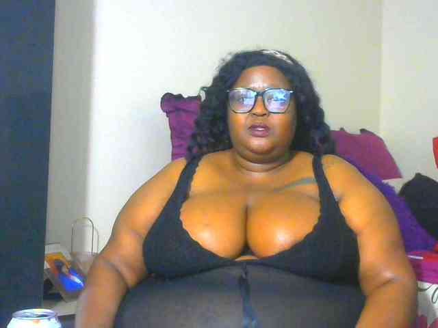 BellyGoddess webcam
