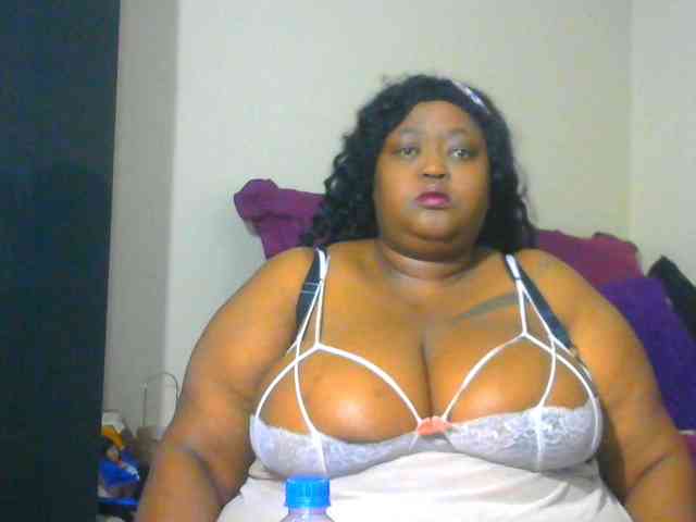 BellyGoddess webcam