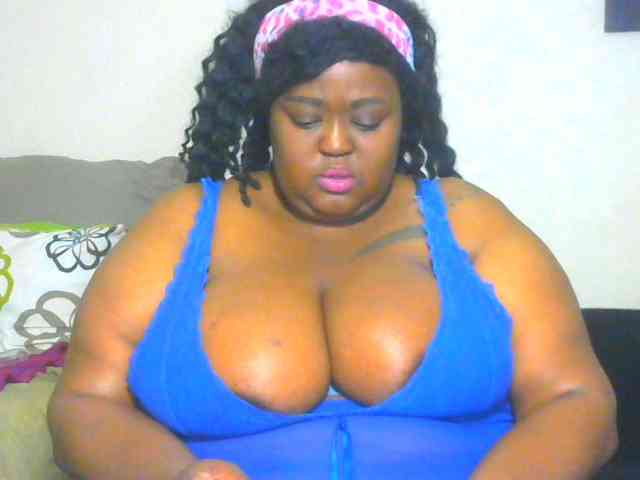 BellyGoddess webcam