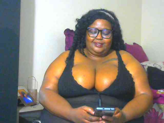 BellyGoddess webcam