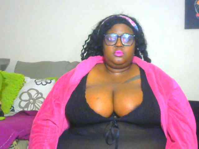 BellyGoddess webcam