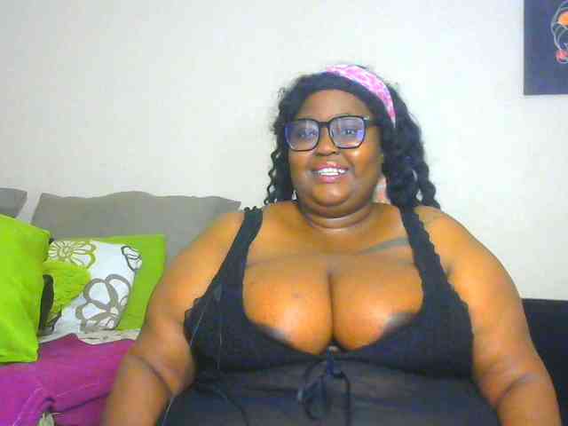 BellyGoddess webcam
