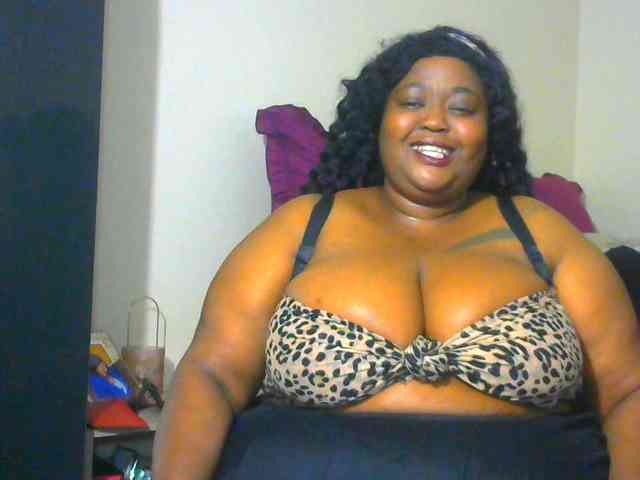 BellyGoddess webcam
