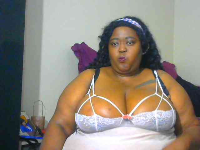 BellyGoddess webcam