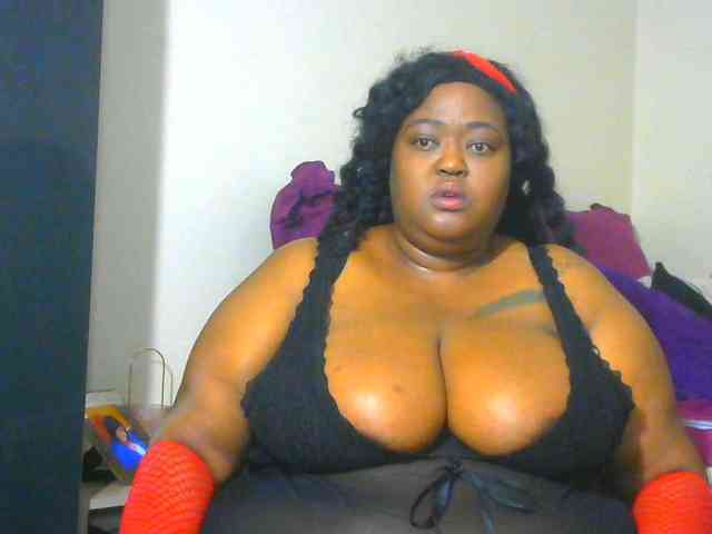 BellyGoddess webcam