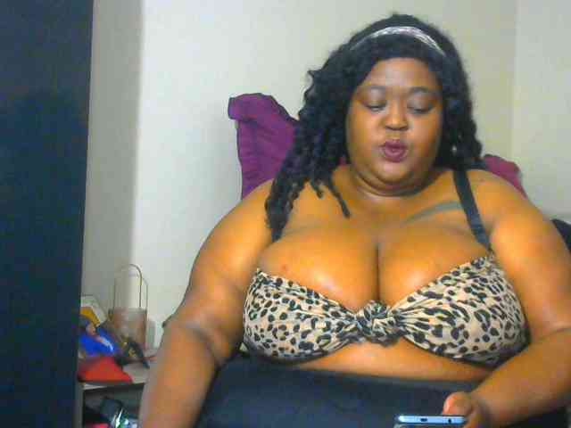 BellyGoddess webcam
