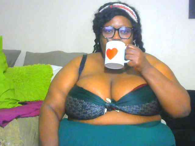 BellyGoddess webcam