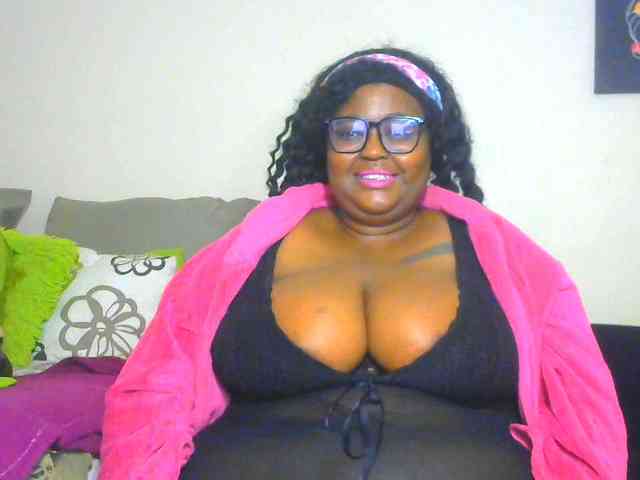 BellyGoddess webcam