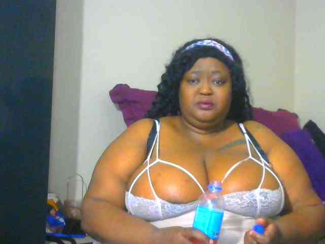 BellyGoddess webcam
