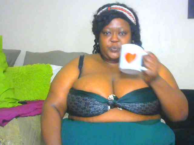 BellyGoddess webcam