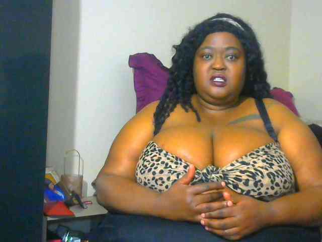 BellyGoddess webcam