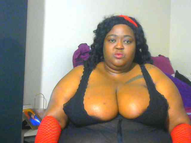 BellyGoddess webcam