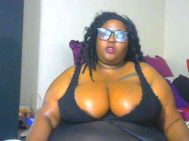 BellyGoddess webcam