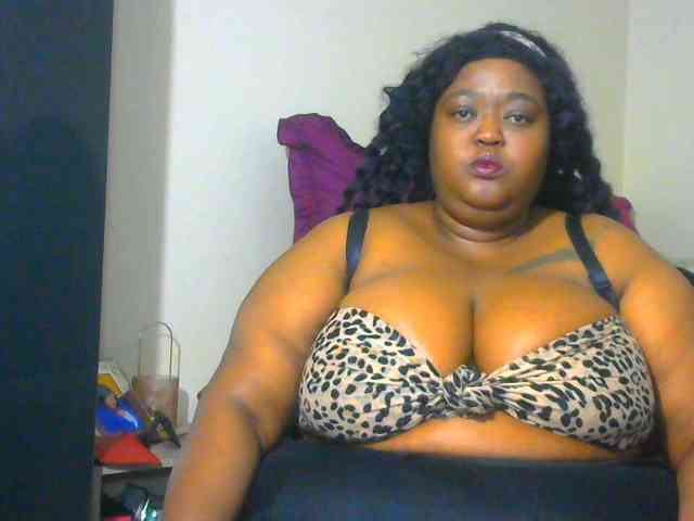 BellyGoddess webcam