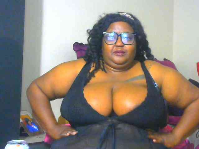 BellyGoddess webcam