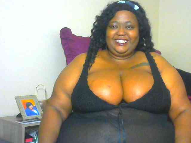 BellyGoddess webcam