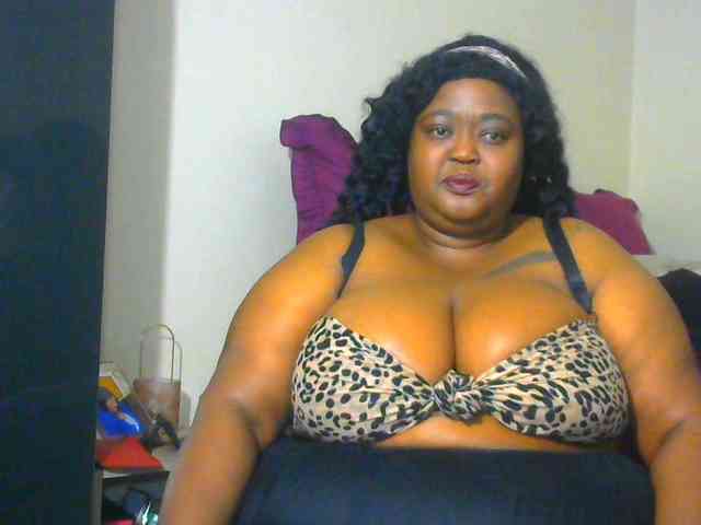 BellyGoddess webcam