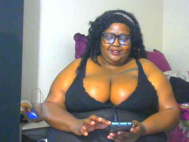 BellyGoddess webcam