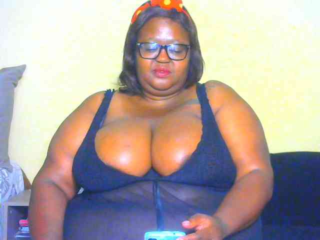 BellyGoddess webcam