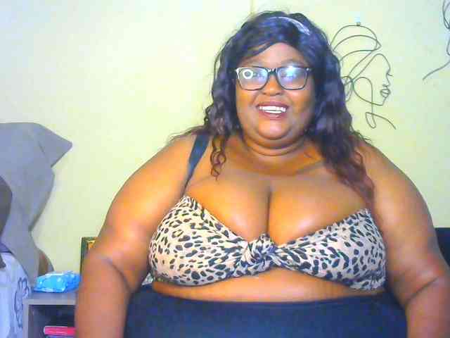 BellyGoddess webcam