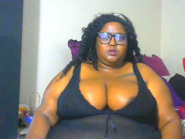 BellyGoddess webcam