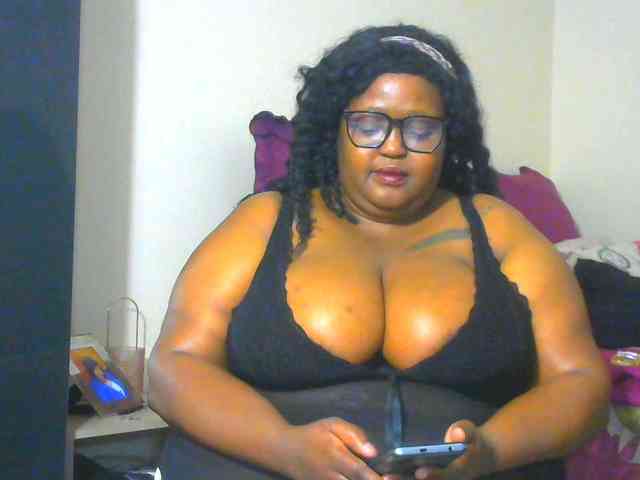 BellyGoddess webcam