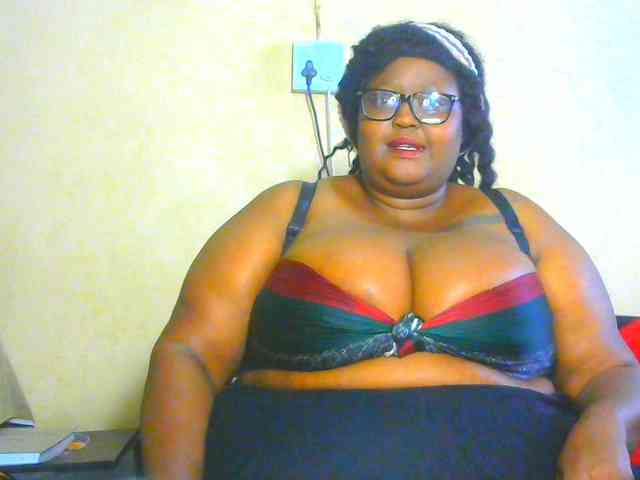 BellyGoddess webcam