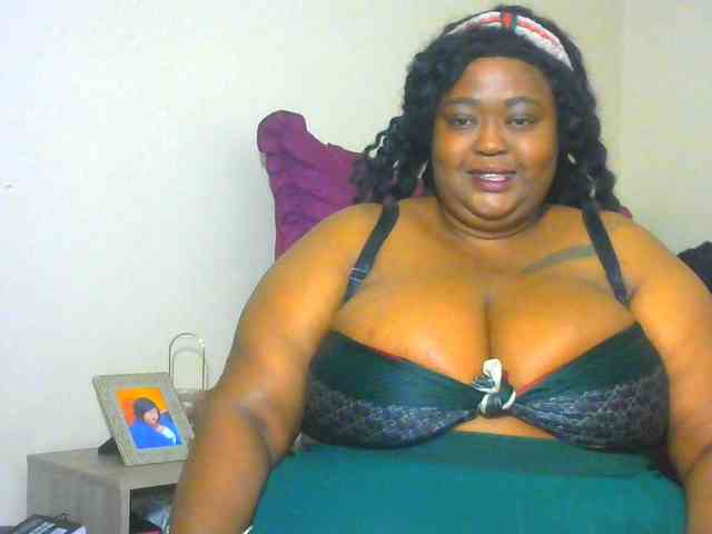 BellyGoddess webcam