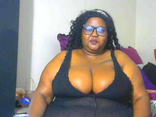 BellyGoddess webcam