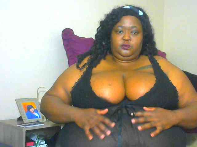 BellyGoddess webcam