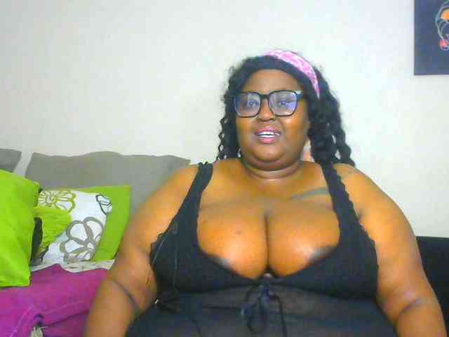 BellyGoddess webcam
