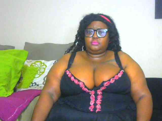 BellyGoddess webcam