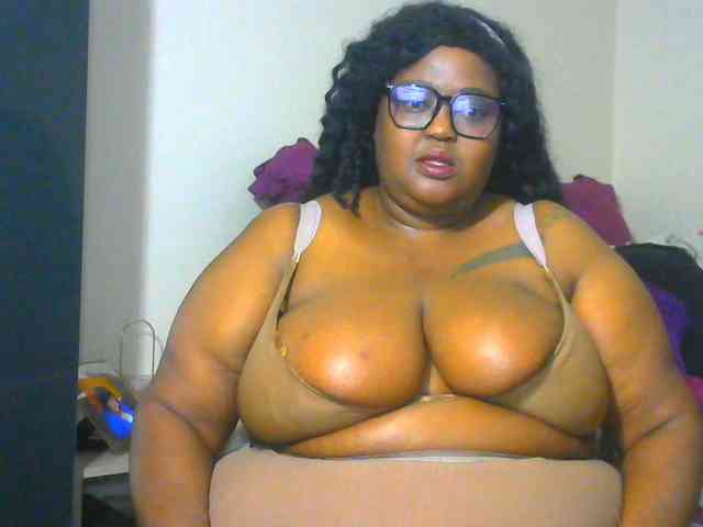 BellyGoddess webcam