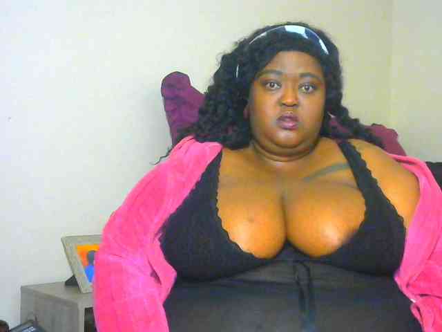BellyGoddess webcam